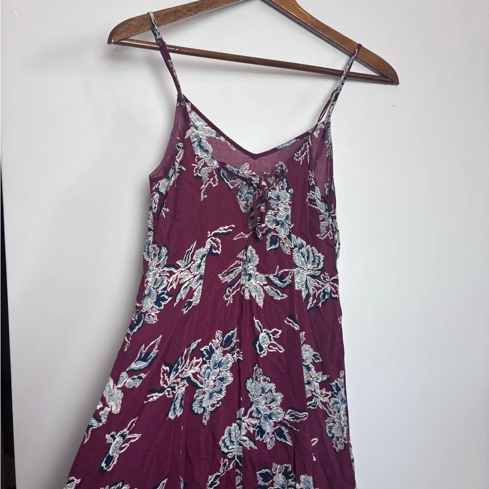 Abercrombie & Fitch Maroon White Floral Maxi Dress Spaghetti Strap